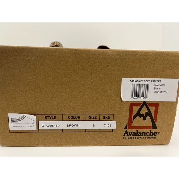 NWT Avalanche Cozy Slippers in dark brown. Size 9. - Picture 7 of 8